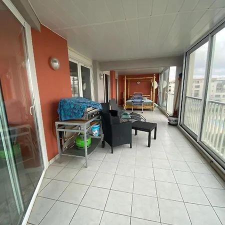 Spacieux Au Cap D'agde 120 M² Avec Piscine Partagee Агд